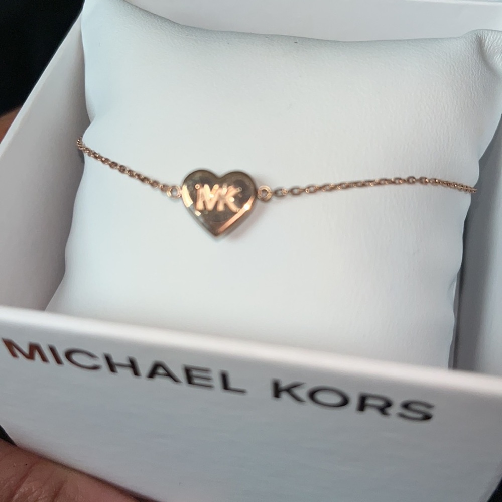 Michael Kors Women's Rose Gold Bracelet Red Crystals Pave Heart MKJ3962791 NIB